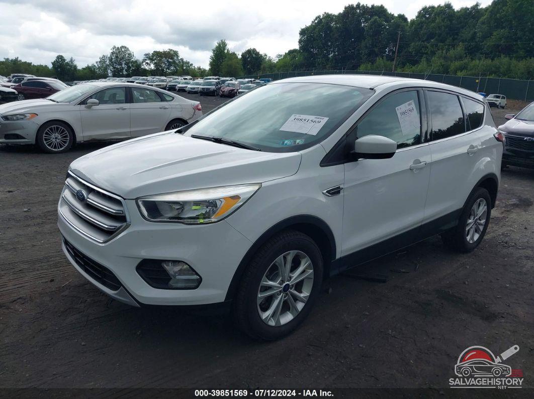 1FMCU9GD7HUE56446 2017 FORD ESCAPE photo no. 2