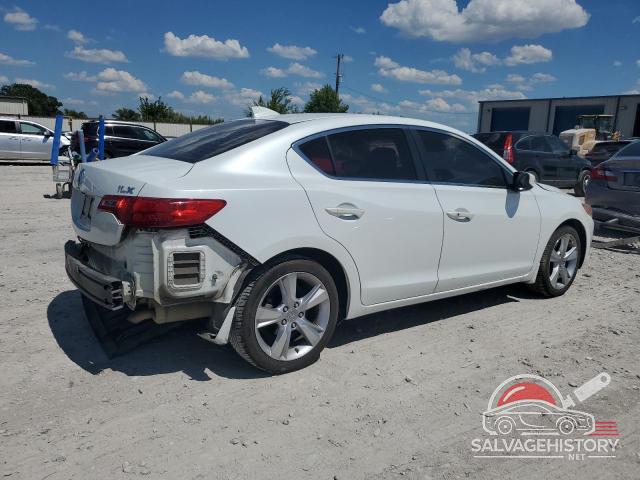 19VDE1F31FE002990 2015 ACURA ILX photo no. 3