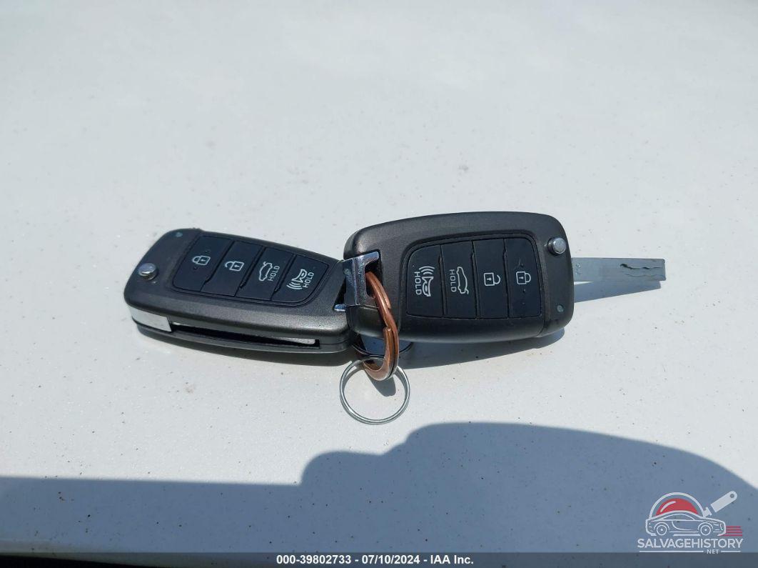 3KPC24A3XJE020885 2018 HYUNDAI ACCENT photo no. 11