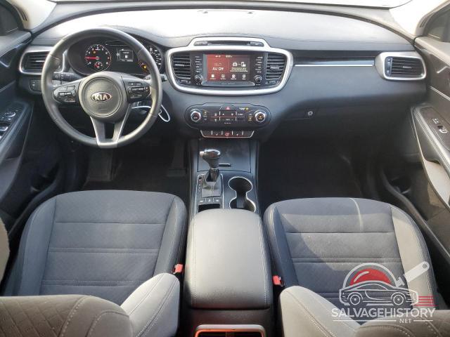 5XYPGDA35JG425817 2018 KIA SORENTO photo no. 8