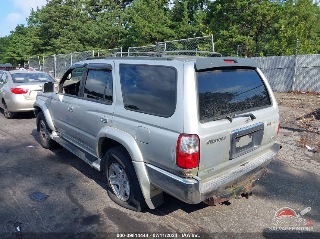 JT3HN86R820388871 2002 TOYOTA 4RUNNER photo no. 3