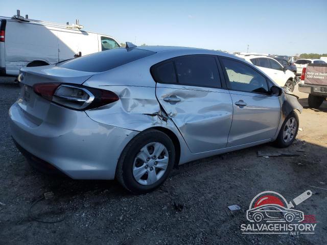 3KPFK4A75HE019055 2017 KIA FORTE photo no. 3