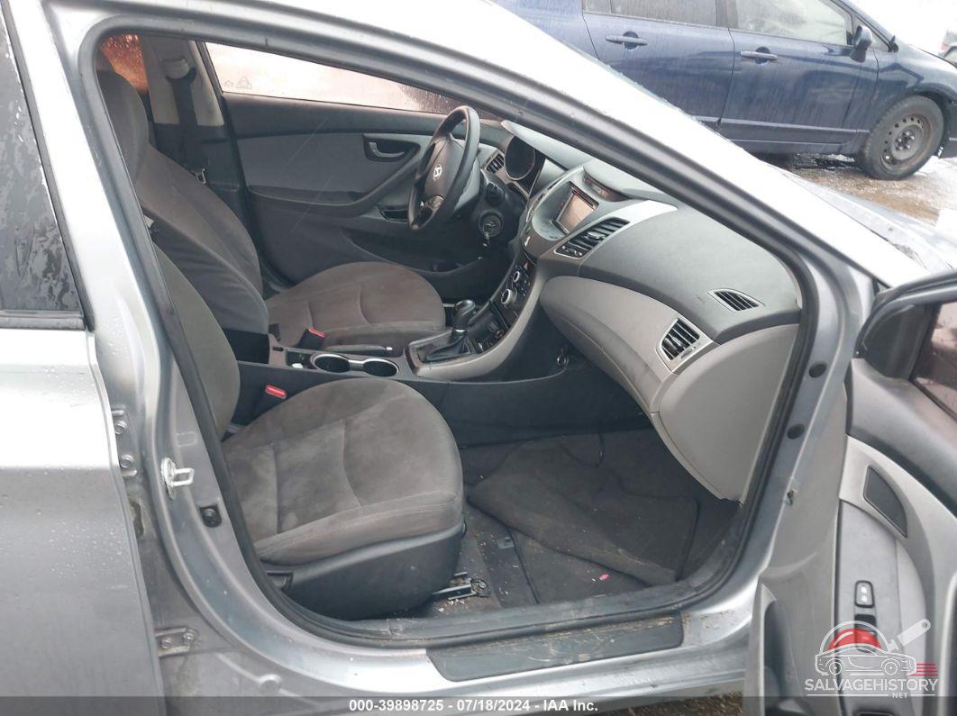 5NPDH4AEXGH758016 2016 HYUNDAI ELANTRA photo no. 5