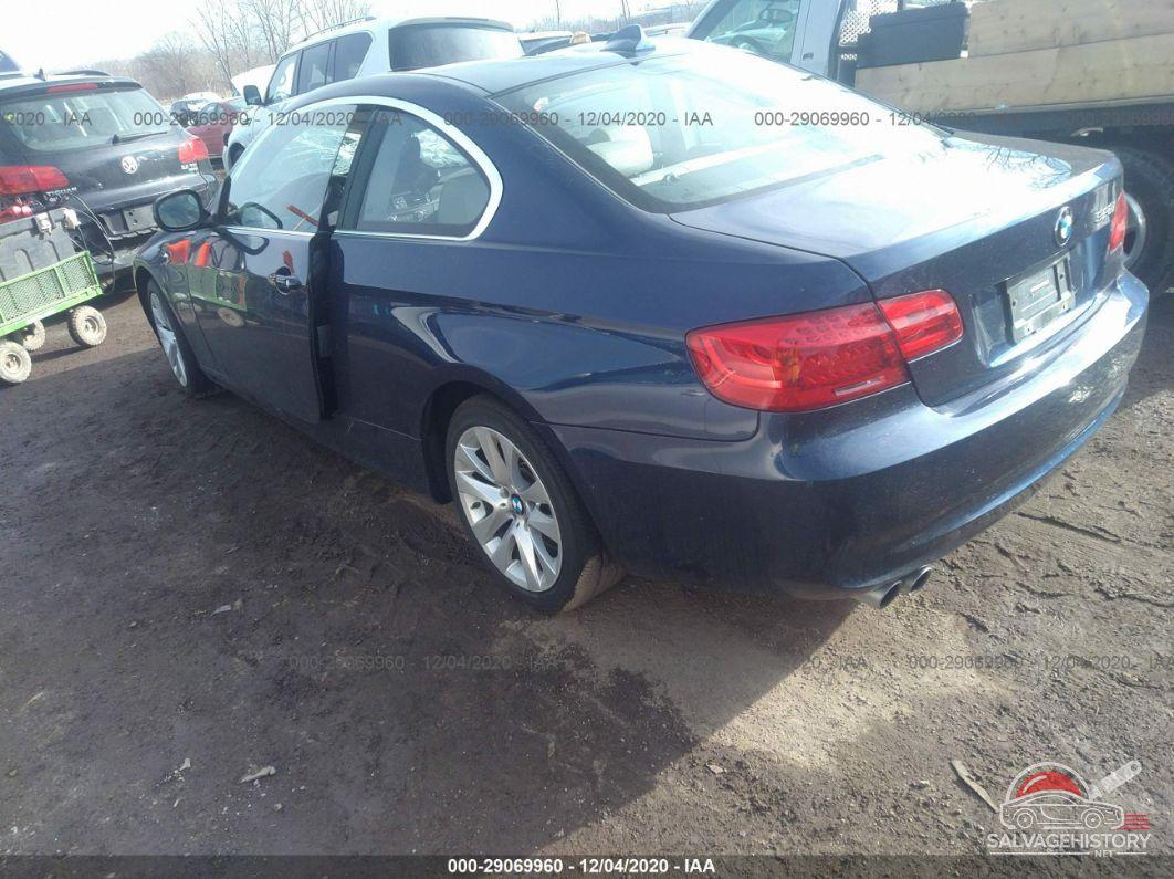 WBAKF5C54BE586927 2011 BMW 3 SERIES photo no. 3