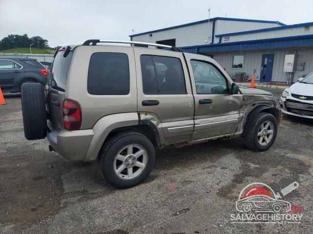 1J8GL58K95W693303 2005 JEEP LIBERTY photo no. 3