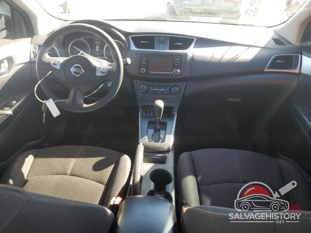 3N1AB7AP0JY222440 2018 NISSAN SENTRA photo no. 8
