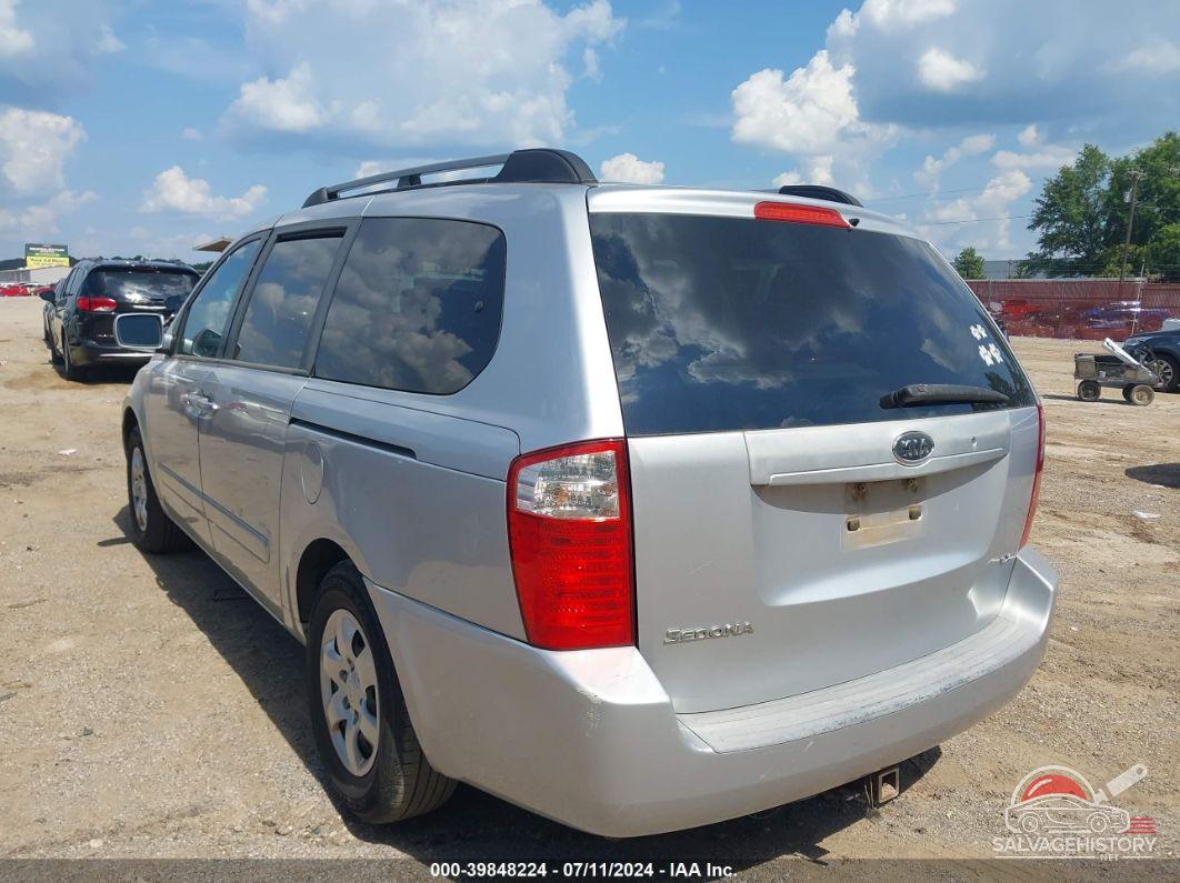 KNDMB233386229522 2008 KIA SEDONA photo no. 3