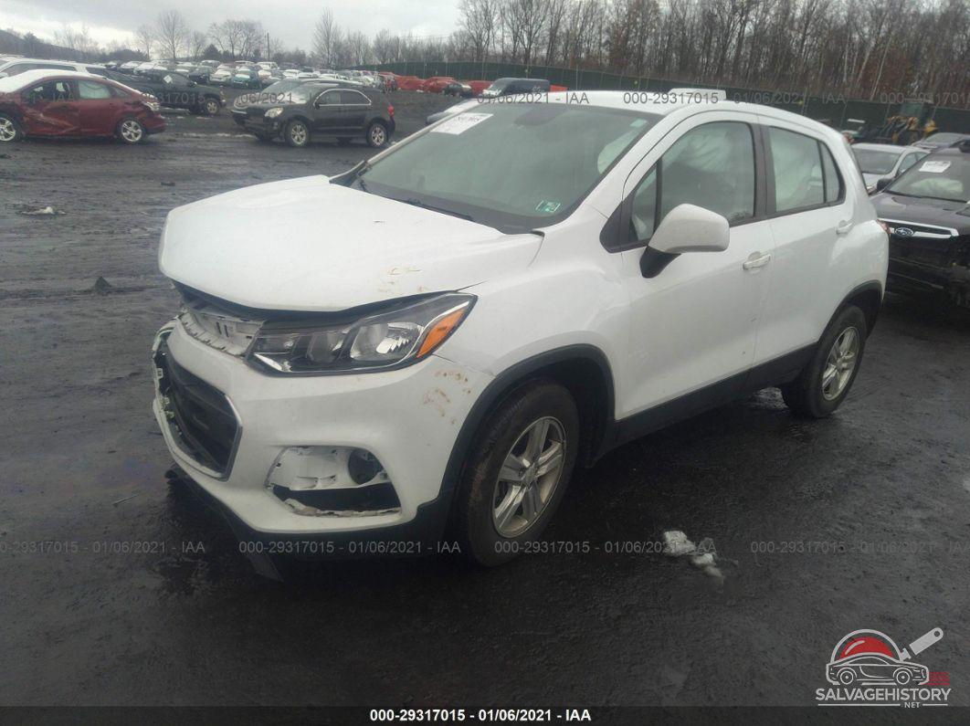 KL7CJNSB2JB712132 2018 CHEVROLET TRAX photo no. 2