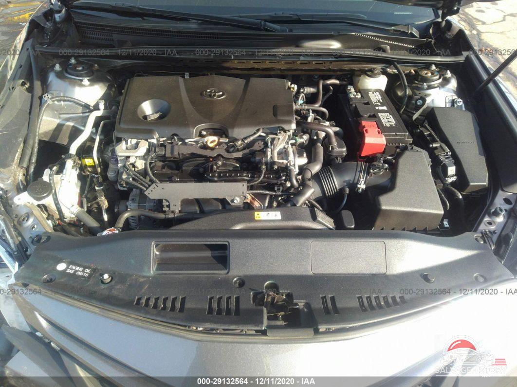 4T1B11HK8JU008029 2018 TOYOTA CAMRY photo no. 10