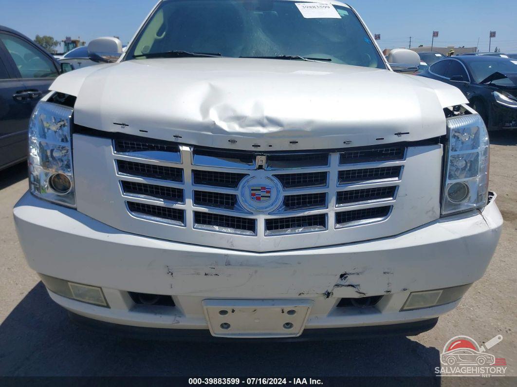 1GYS4CEFXBR105245 2011 CADILLAC ESCALADE photo no. 6