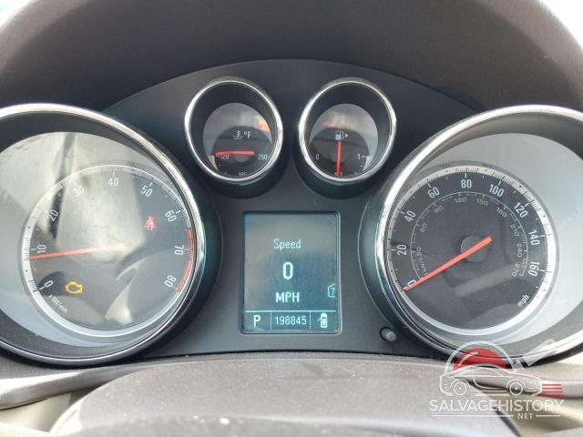 W04GV5EV4B1133630 2011 BUICK REGAL photo no. 9