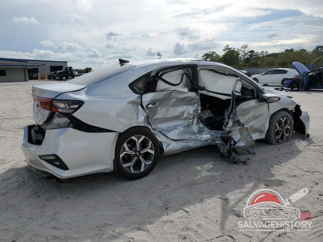 3KPF24AD5ME399983 2021 KIA FORTE photo no. 3