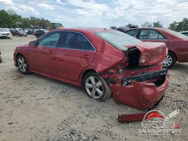 4T1BF3EK1BU636212 2011 TOYOTA CAMRY photo no. 2