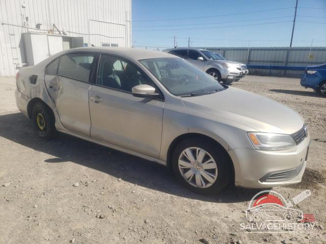 3VWD17AJ5EM249880 2014 VOLKSWAGEN JETTA photo no. 4