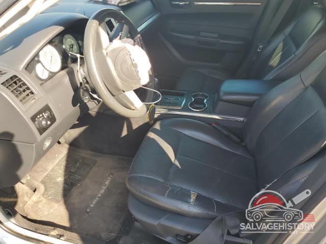 2C3CA5CV8AH284509 2010 CHRYSLER 300 photo no. 7