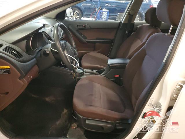 KNAFU4A26A5880385 2010 KIA FORTE photo no. 7