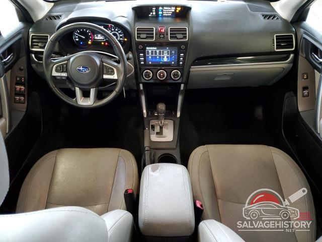 JF2SJAJCXJH455057 2018 SUBARU FORESTER photo no. 8