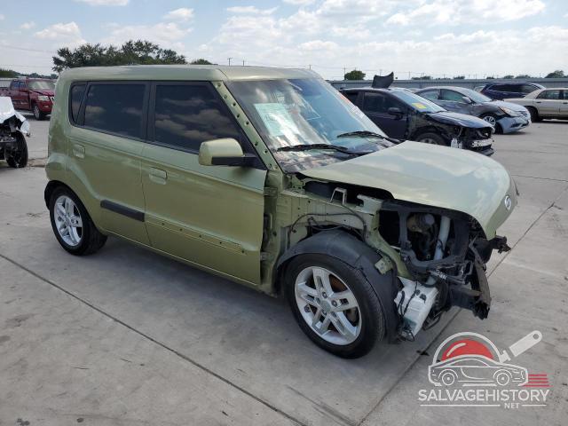 KNDJT2A24A7113496 2010 KIA SOUL photo no. 4