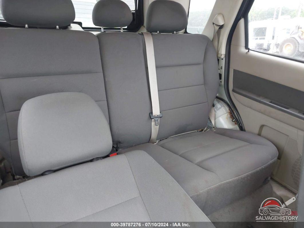 1FMCU59389KC38266 2009 FORD ESCAPE HYBRID photo no. 8