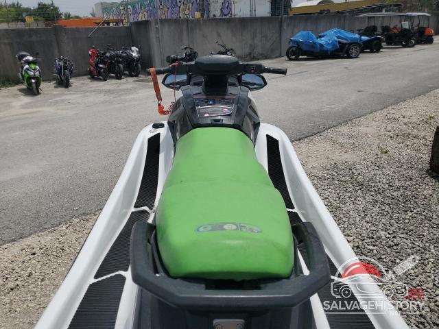YAMA2453D222 2022 YAMAHA JETSKI photo no. 5