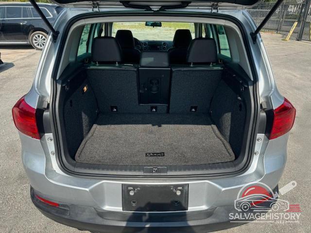 WVGAV7AX2FW591945 2015 VOLKSWAGEN TIGUAN photo no. 12