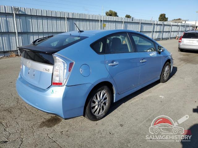 JTDKN3DP7D3030765 2013 TOYOTA PRIUS photo no. 3