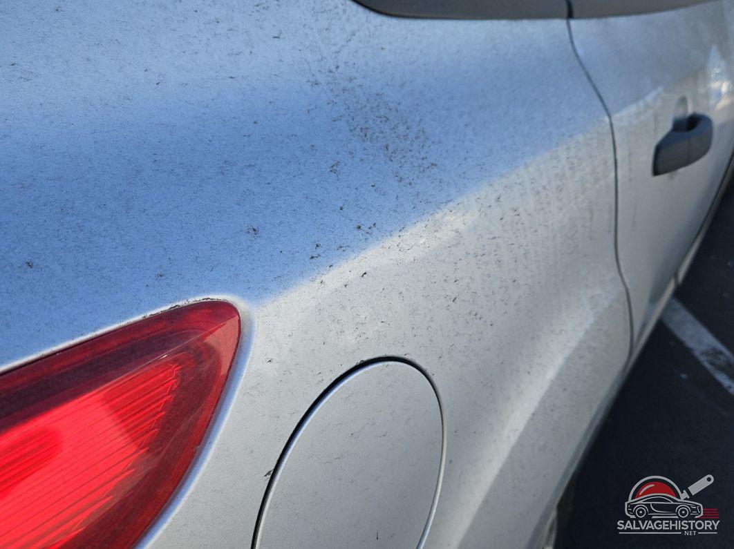 1FADP3E2XFL301980 2015 FORD FOCUS photo no. 4