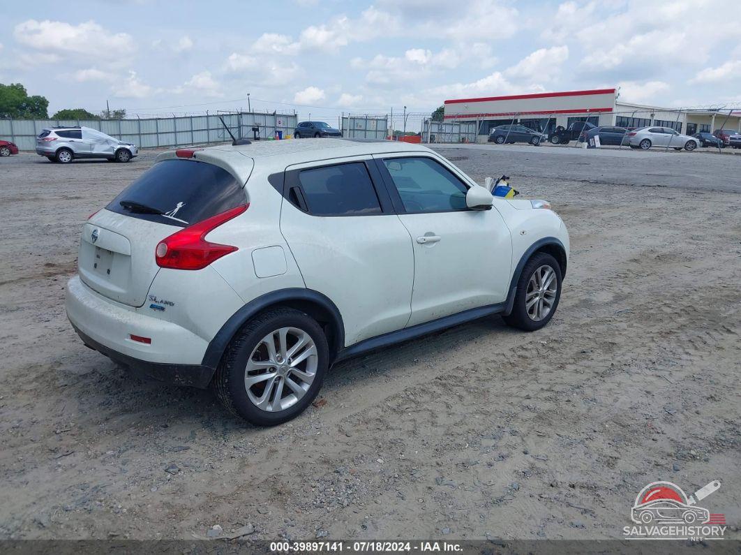 JN8AF5MV3CT123949 2012 NISSAN JUKE photo no. 4