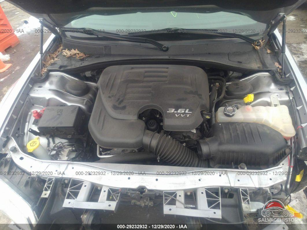 2C3CCAEG3JH145843 2018 CHRYSLER 300 photo no. 10