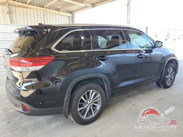 5TDJZRFH1JS550267 2018 TOYOTA HIGHLANDER photo no. 3