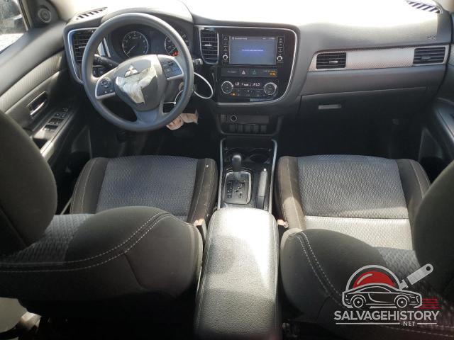 JA4AD2A37JJ002802 2018 MITSUBISHI OUTLANDER photo no. 8