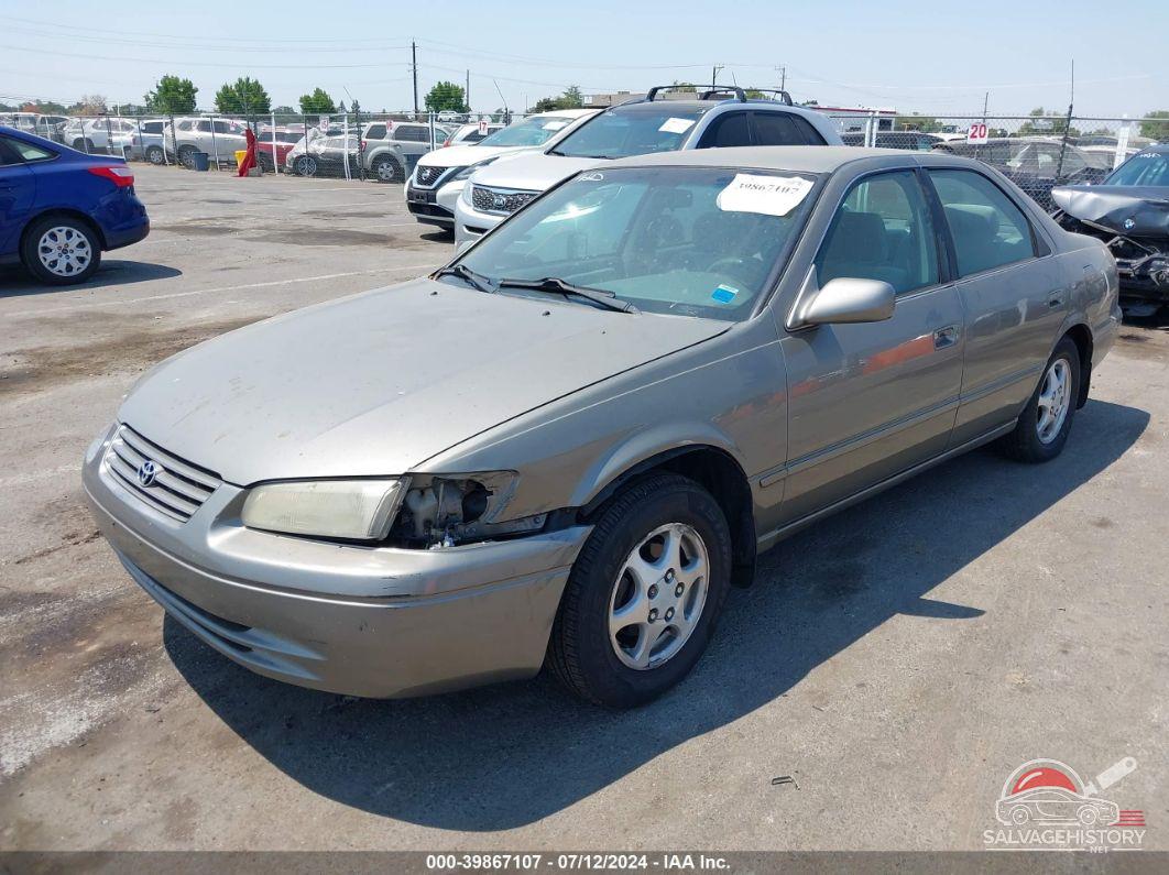 4T1BG22K1WU310377 1998 TOYOTA CAMRY photo no. 2