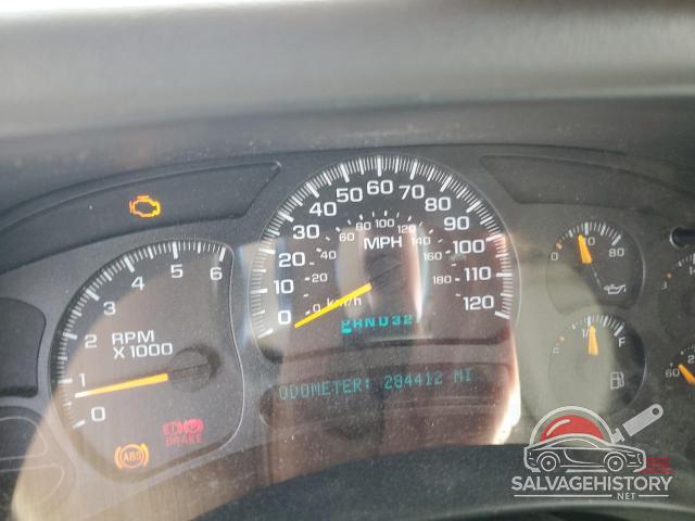 1GKEC13V25R101400 2005 GMC YUKON photo no. 9