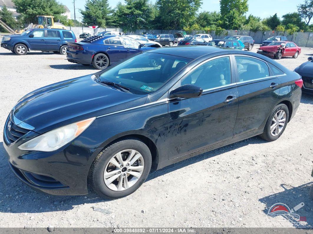 5NPEB4AC7BH204056 2011 HYUNDAI SONATA photo no. 2