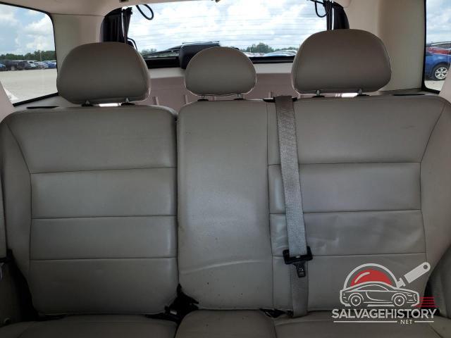 1FMCU49H38KE78538 2008 FORD ESCAPE photo no. 10