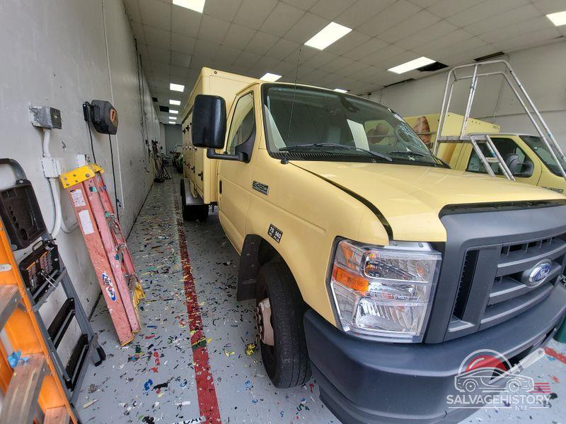 1FDXE4FN6NDC29241 2022 FORD E-450 CUTAWAY photo no. 6