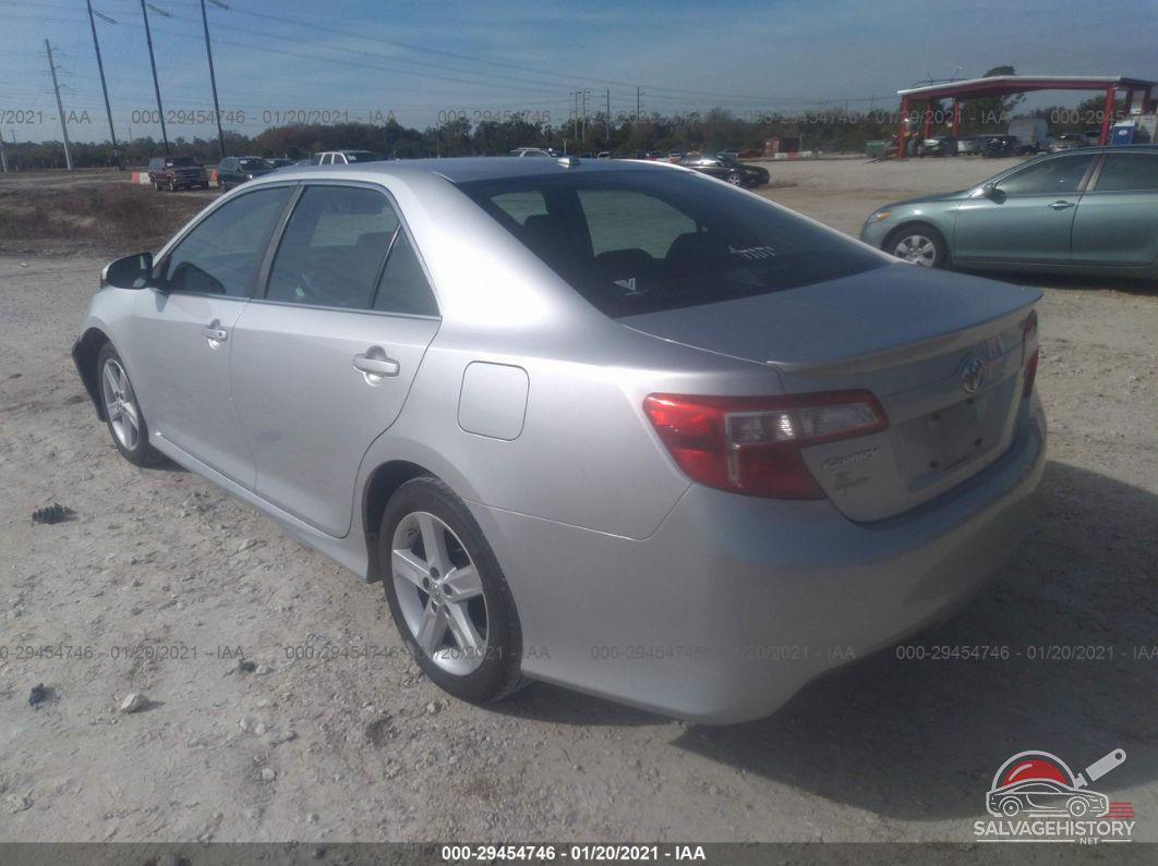 4T1BF1FK3EU758187 2014 TOYOTA CAMRY photo no. 3