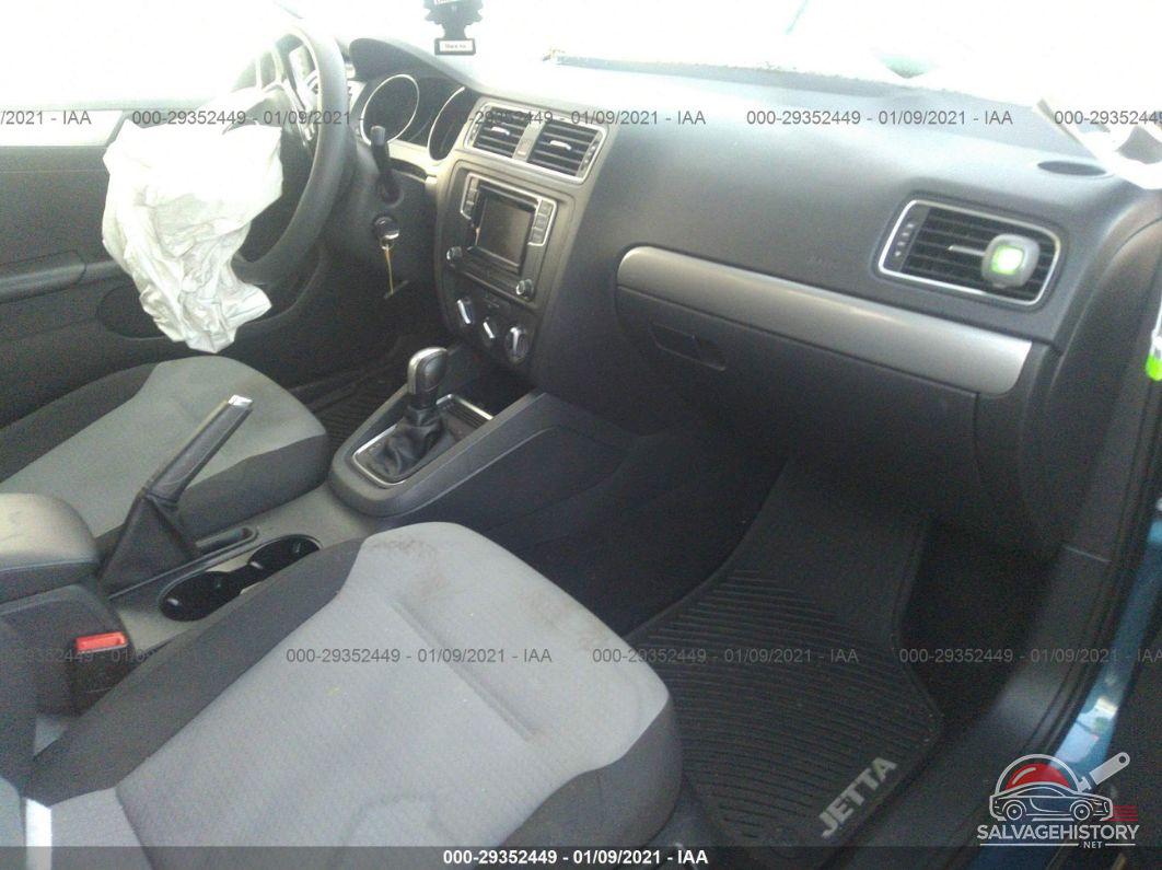 3VW2B7AJ7HM245905 2017 VOLKSWAGEN JETTA photo no. 5