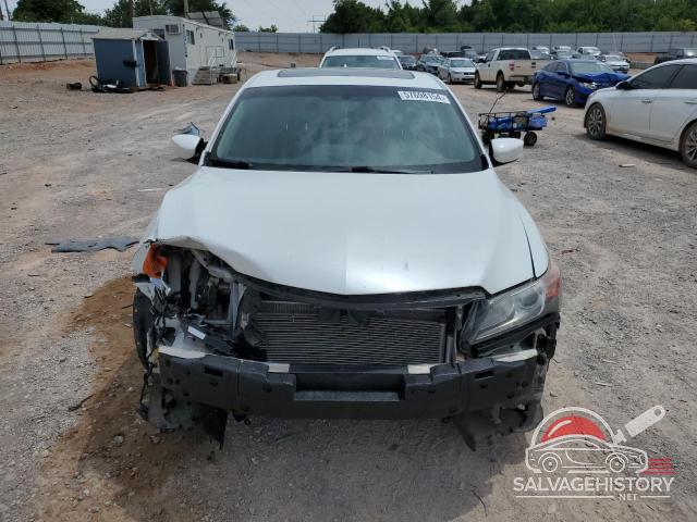 19VDE1F32FE009639 2015 ACURA ILX photo no. 5
