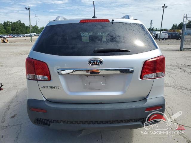5XYKTDA2XBG047802 2011 KIA SORENTO photo no. 6