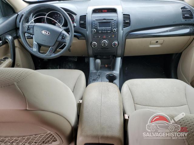 5XYKT3A12BG154103 2011 KIA SORENTO photo no. 8