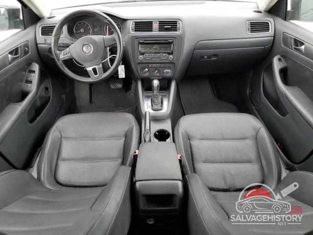3VWDX7AJ5CM323732 2012 VOLKSWAGEN JETTA photo no. 8