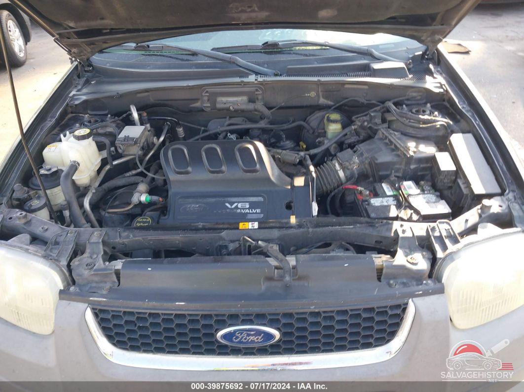 1FMYU04182KD99804 2002 FORD ESCAPE photo no. 10