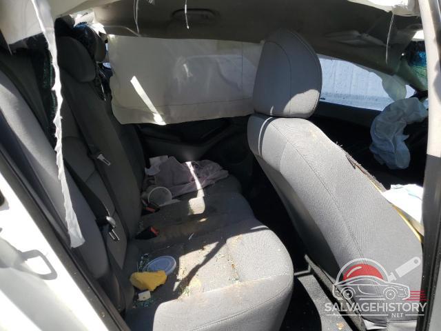 3KPFK4A79JE199307 2018 KIA FORTE photo no. 10