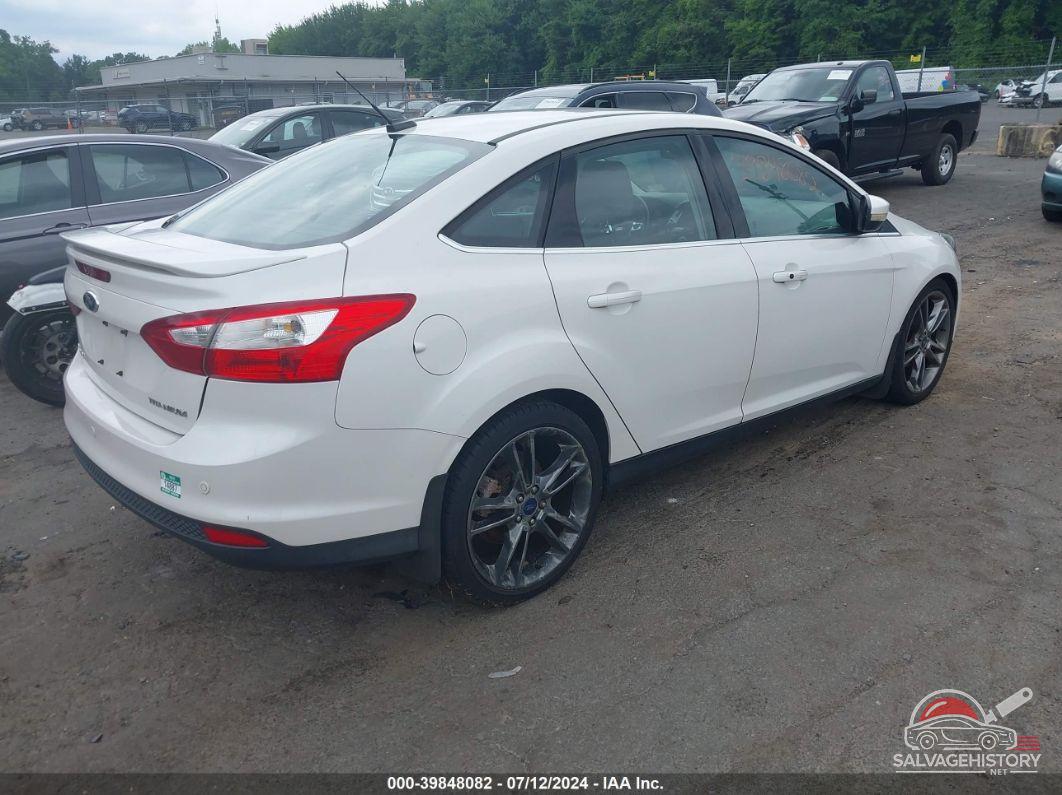1FAHP3J24CL230200 2012 FORD FOCUS photo no. 4