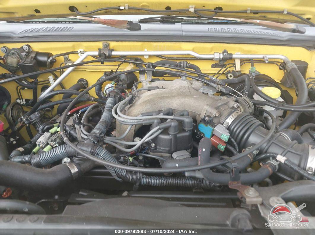 1N6ED27T9YC358355 2000 NISSAN FRONTIER photo no. 10