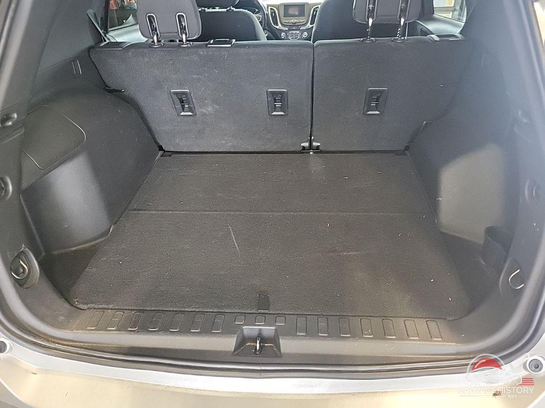 3GNAXUEV9LL331265 2020 CHEVROLET EQUINOX photo no. 4
