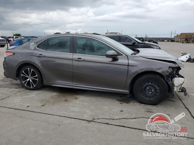 4T1G11AK1LU329333 2020 TOYOTA CAMRY photo no. 4