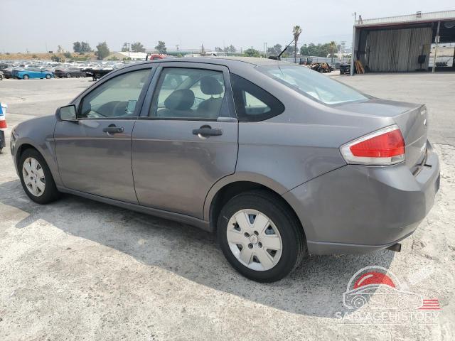 1FAHP3EN0AW263386 2010 FORD FOCUS photo no. 2