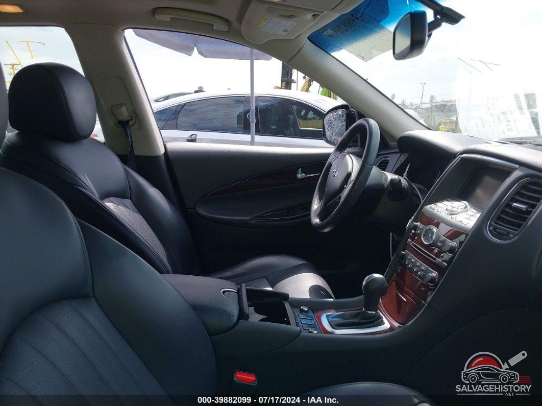 JN1BJ0HP4FM730960 2015 INFINITI QX50 photo no. 5